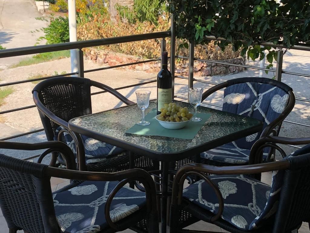Апартаменты Apartments Sveti Stefan MNE Свети-Стефан-38